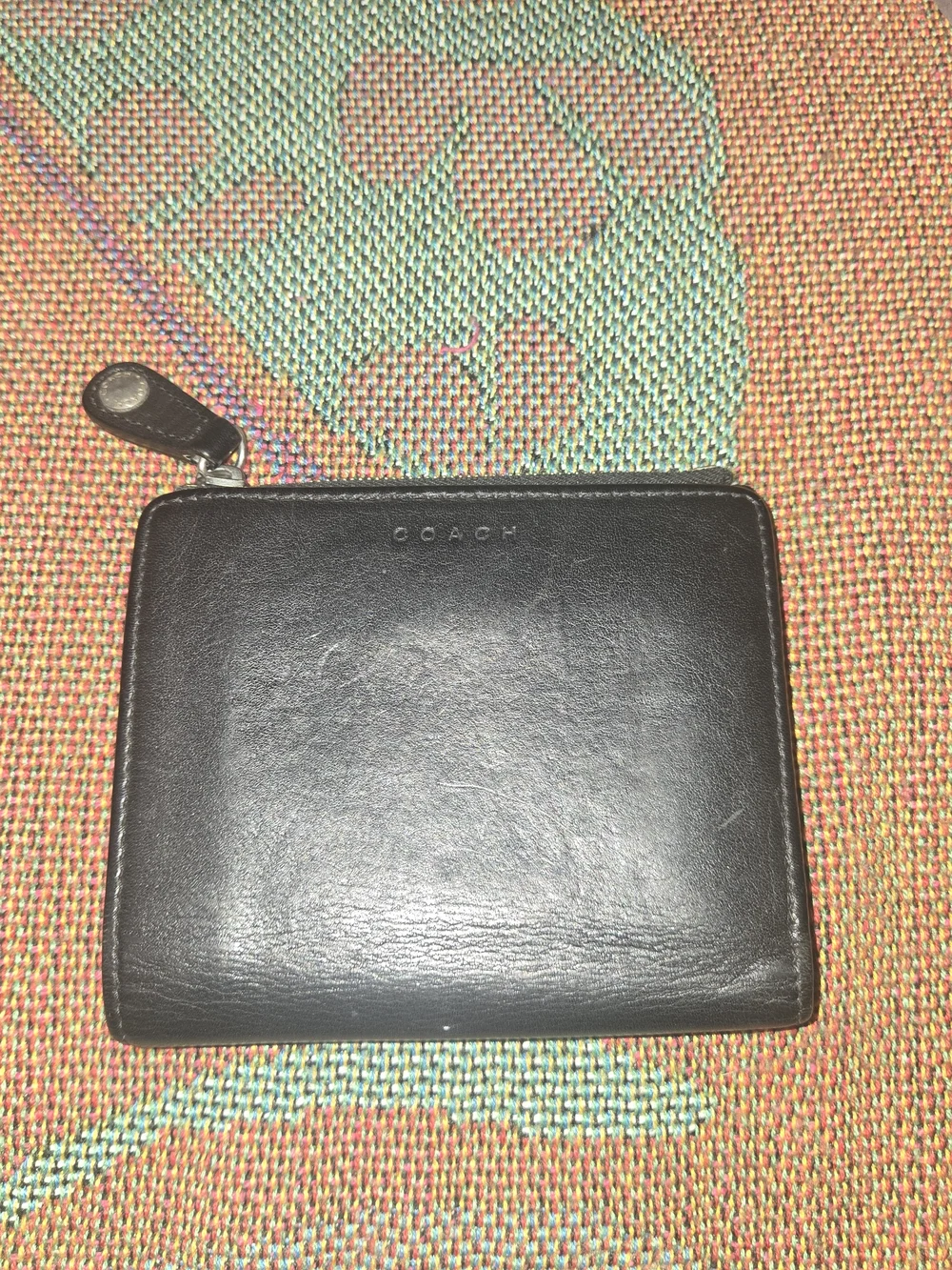 Vintage Coach Black Leather Bifold Zip Wallet